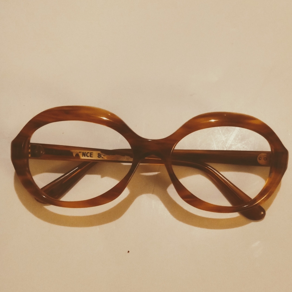 New 1980-1990s Thick Vintage Frame MG Eyeglass Sunglass Frame.